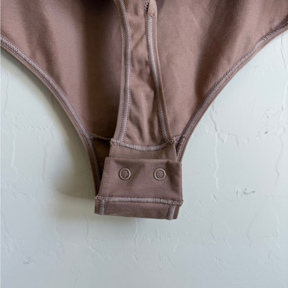Skims Fits Everybody Square Neck Thong Bodysuit Sienna Brown Women Size Large - Picture 7 of 10
